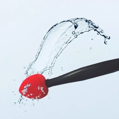Brosse Nettoyante pour le Visage - DoubleSilkBrush™ - Cœur Rouge - L'essentielle
